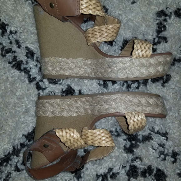 Wedges - Picture 2 of 3